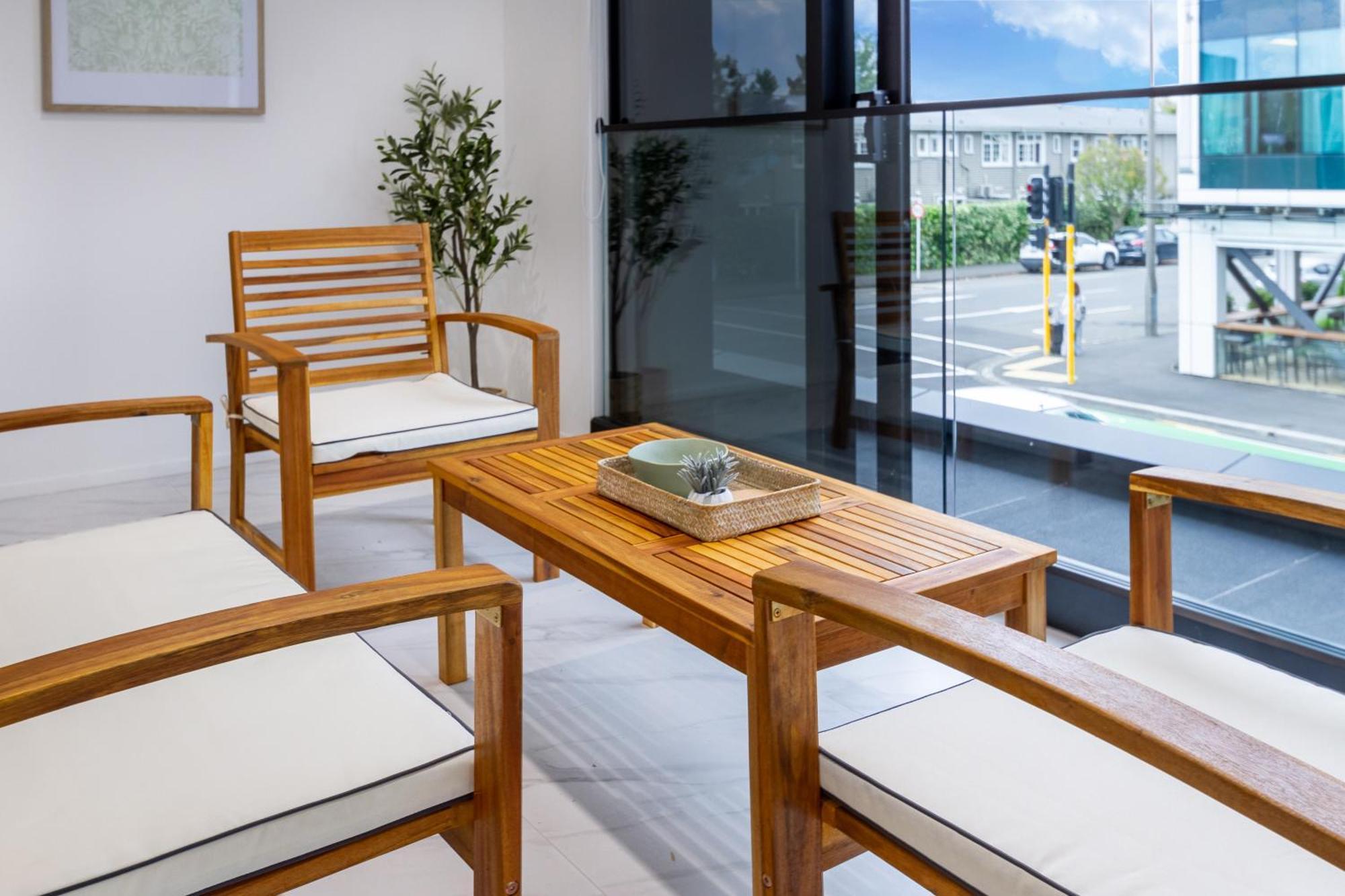 Urban Retreat: 2-Br Gem In Central Christchurch Apartment Exterior photo